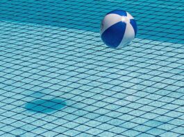 Czy chlor może uszkodzić basen?
