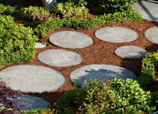 Jak wybrać podłogę do ogrodu