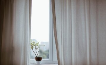Na czym powiesić zasłony w altance? Na czym powiesić zasłony w altance?