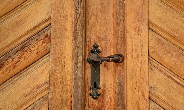 Jakie okucia do okien plastikowych? Jakie okucia do okien plastikowych?