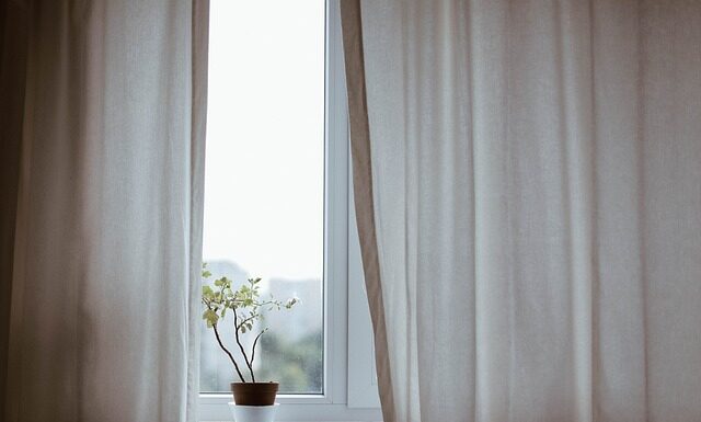 Na czym powiesić zasłony ogrodowe? Na czym powiesić zasłony ogrodowe?