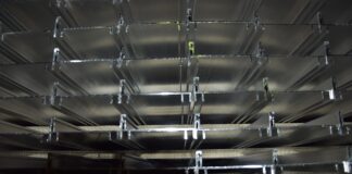 Zastosowanie profili aluminiowych w branży budowlano-wykończeniowej
